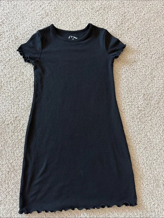 Black Ribbed Short Sleeve Shift Dress