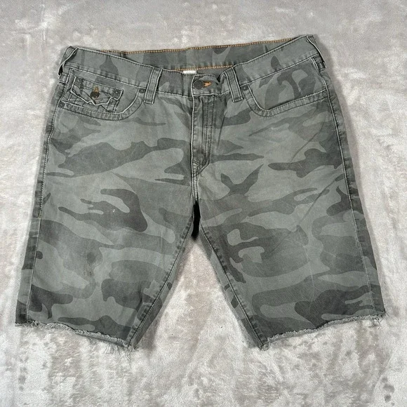 True Religion Ricky Jean Short Men 40 Camo Frayed Flap Pocket Jorts Y2K Made USA