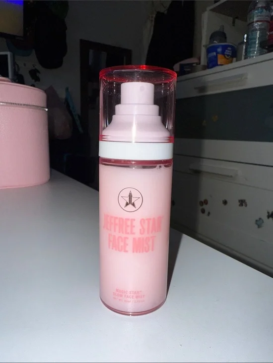 Jeffree Star Face Mist — magic glow