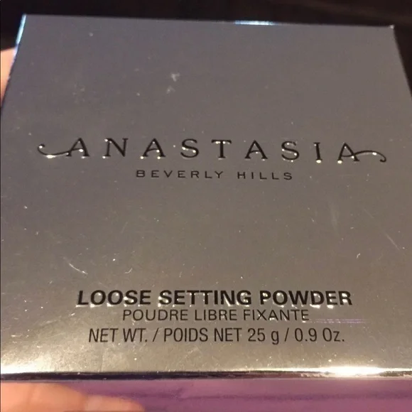 Anastasia Beverly Hills Loose Setting Powder‎