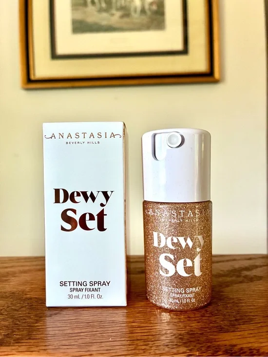 ✨ Anastasia Beverly Hills Dewy Set Makeup Setting Spray ✨ New in Box/Unopened