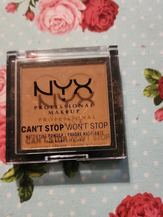 Can't Stop Won't Stop Mattifying Powder — Mocha