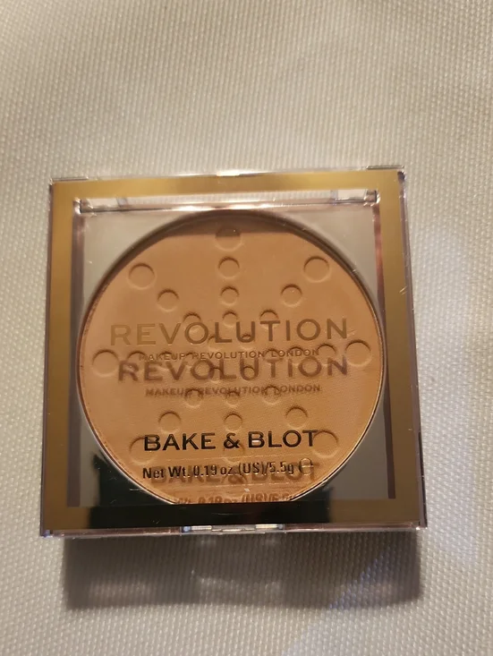 Makeup Revolution Bake & Blot Pressed Powder - Beige Tan