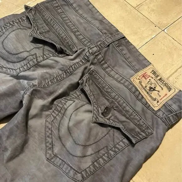 True religion men’s gray straight leg pants size 32x32