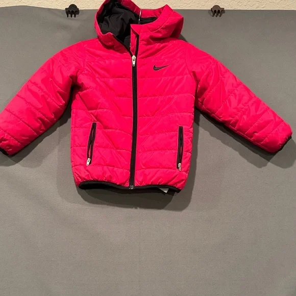 Nike Kids Bright Red‎ Puffer Jacket size 4 extra small