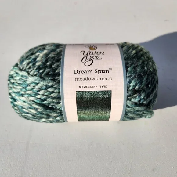 NEW Soft Yarn Bee Bulky Crocheting Knitting Soft Skein Green Meadow Dream 76 Yar