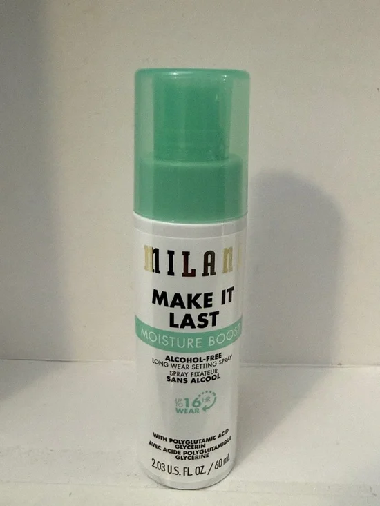 Milani Make It Last Moisture Boost Setting Spray - Mint Green & White