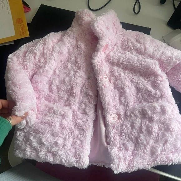 Toddler Girl's Soft Pink Faux Fur Jacket, Sz 12-18 months