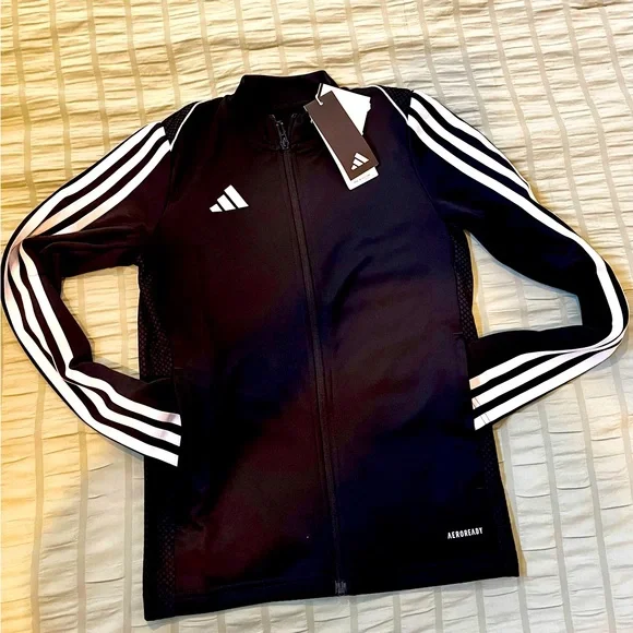 NWT Adidas Aeroready light weight black jacket SZ 11-12Y. Zip front & pockets.