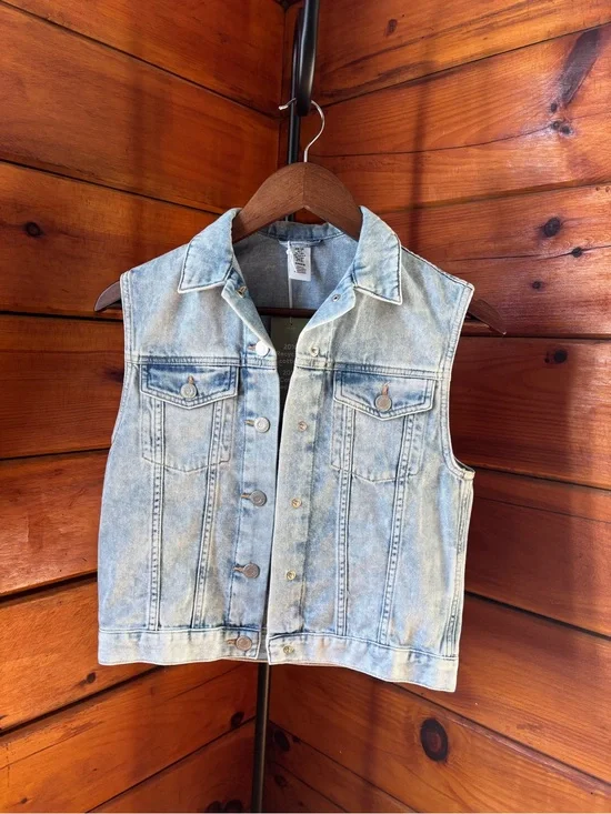 H&M Girls Blue Denim Vest Button Front Collared w/ Pockets Size 7