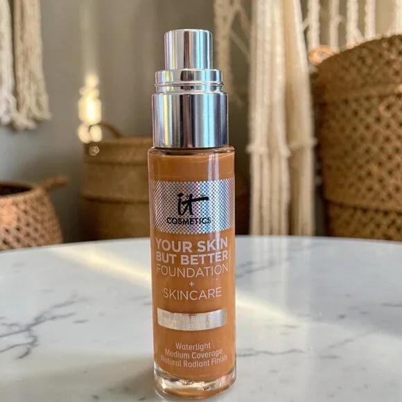 It Cosmetics Your Skin But Better Foundation + Skincare Tan Warm #44 Shade