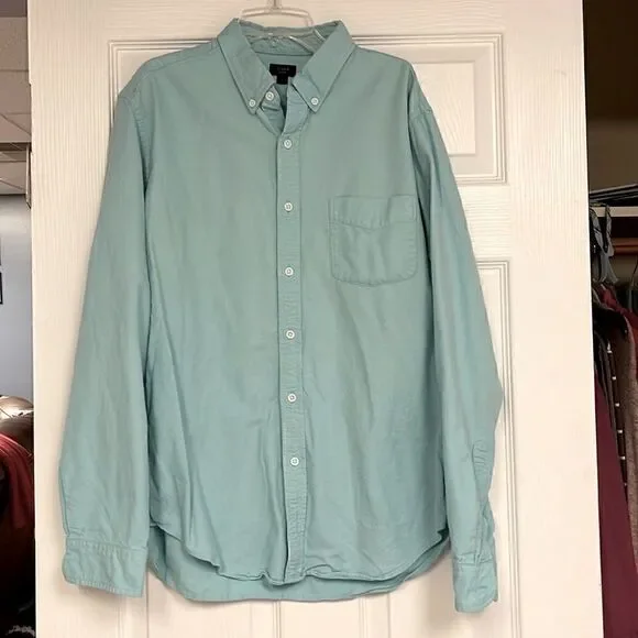 J Crew button down cotton shirt, men’s large, light blue