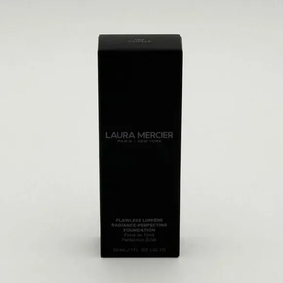Laura Mercier Flawless Lumière Radiance-Perfecting Foundation in Shade Vanille 1