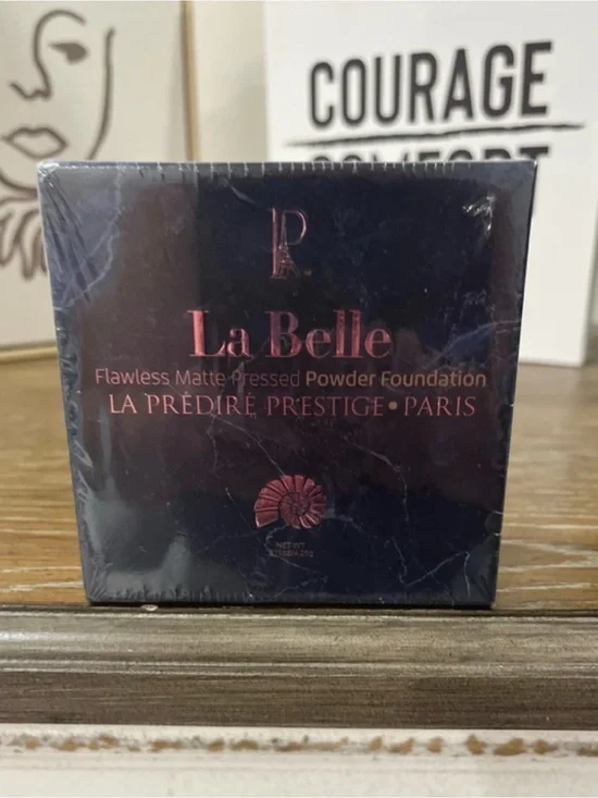 Predire La Belle Flawless Matte Pressed Powder Foundation - Shade Press 04