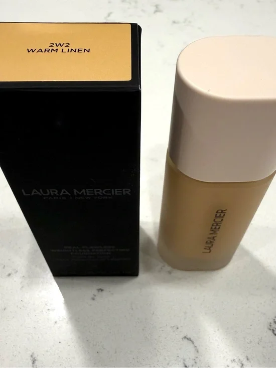 Laura Mercier Real Flawless Foundation - 2W2 Warm Linen NIB Full Size 30ml