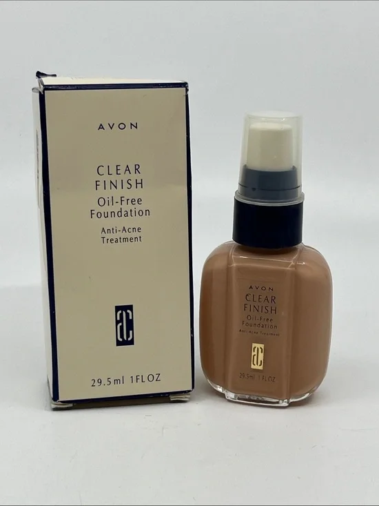 Avon Clear Finish Oil-Free Foundation — Warmest Beige — 1 oz. Full Size