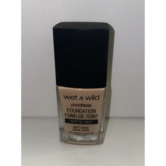 Wet N Wild  Photo Focus Foundation, Soft Beige C365C , 1 Fluid Ounce - NEW