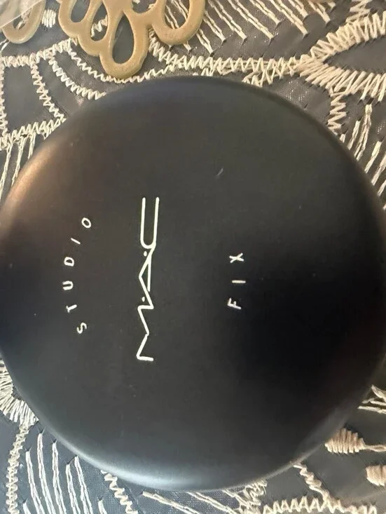 lightly tested-  MAC Studio Fix Powder Plus Foundation – NW22