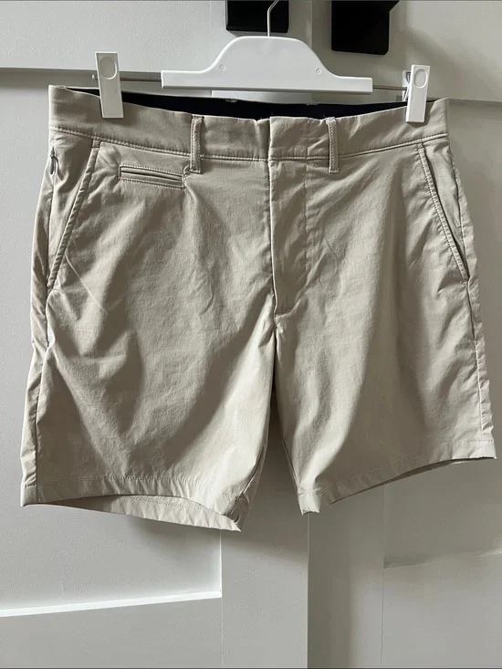 Men’s Tech Classic Chino Shorts - Neutral Beige