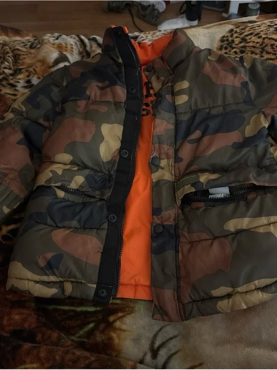 Kids Reversible Camo Puffer Jacket with Orange Lining