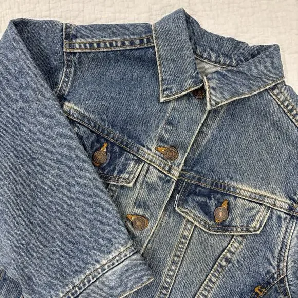Vintage Levis Girls Size Small Denim Trucker Jacket