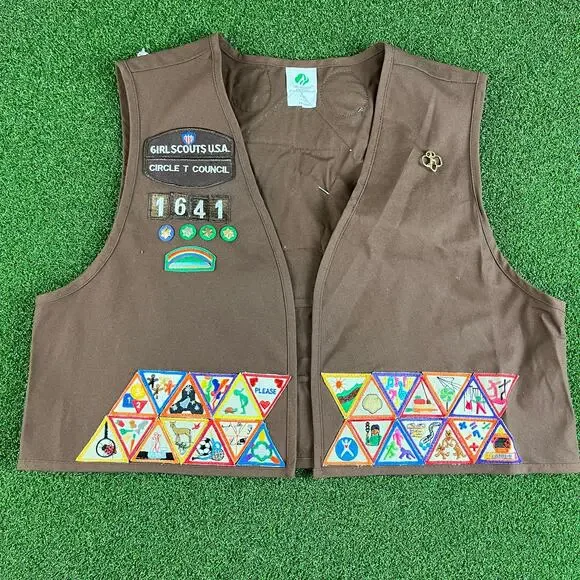 Vintage 90s Girl Scouts Brownie Vest with Patches Circle T Council Sz L 16-18+