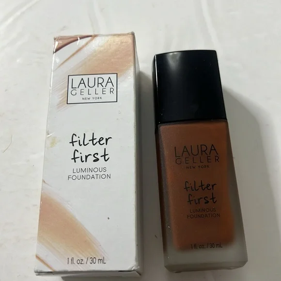 LAURA GELLER NEWYORK FILTER FIRST LUMINOUS FOUNDATION 1fl. oz 30ml‎