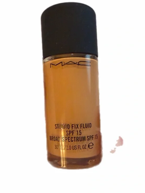 MAC Cosmetics Studio Fix Fluid Foundation - c5