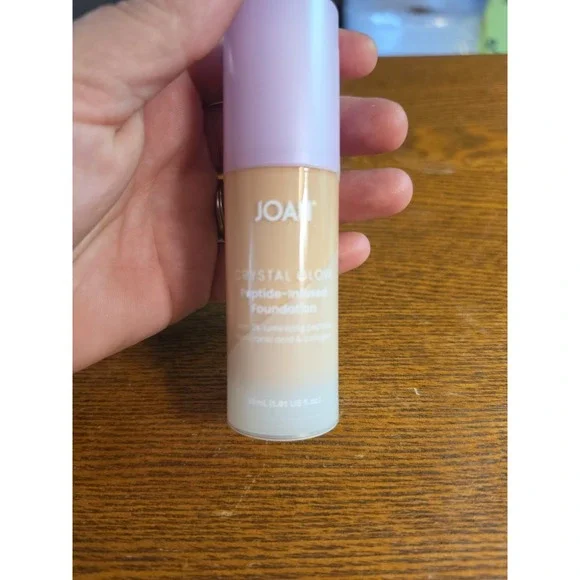 JOAH Crystal Glow Peptide-Infused Foundation LN050 Light to Medium With Neutral