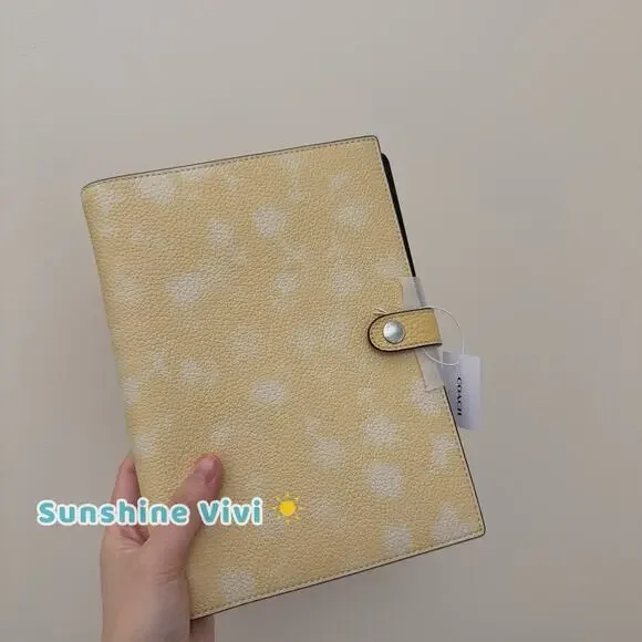 NWT Coach Notebook With Floral Print CDY00 pebbled leather/Silver/Washed Yellow