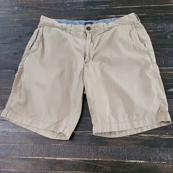 J.Crew Stretch Chino Khaki Shorts Men's Size 32 – 9