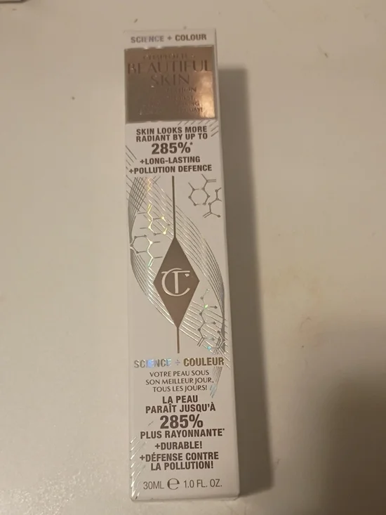 Charlotte Tilbury Beautiful Skin Radiant Foundation - Shade Cool Froid 3