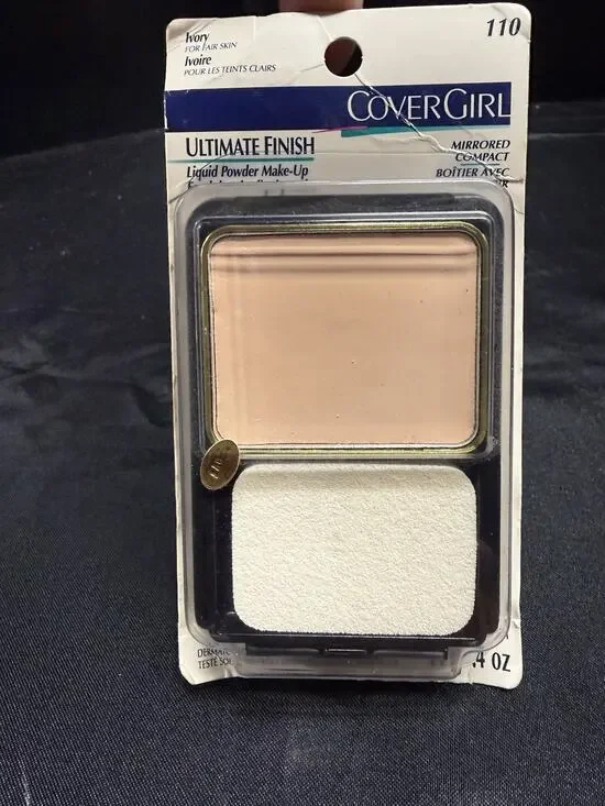 RARE DISCONTINUED Cover Girl Ultimate Finish Liquid Powder Make Up 110 Ivory