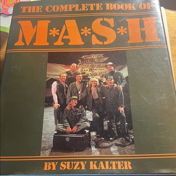 Book / The Complete Book of Mash.  Written by Suzy Kalter