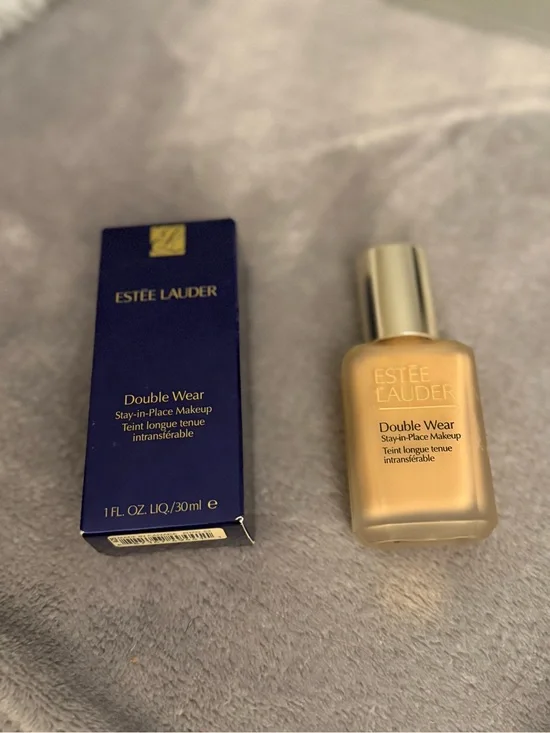 New Estée Lauder Double Wear Foundation Dawn 2W1