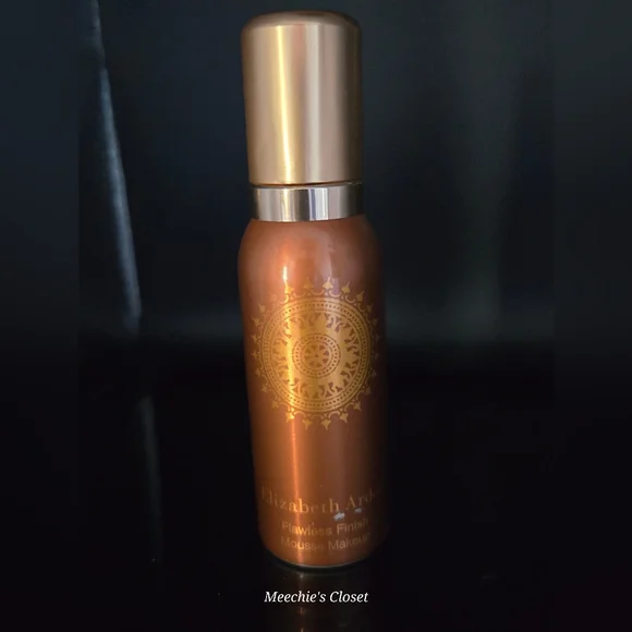 🆕 Elizabeth Arden Flawless Finish Mousse Foundation ✨ 06 Peche