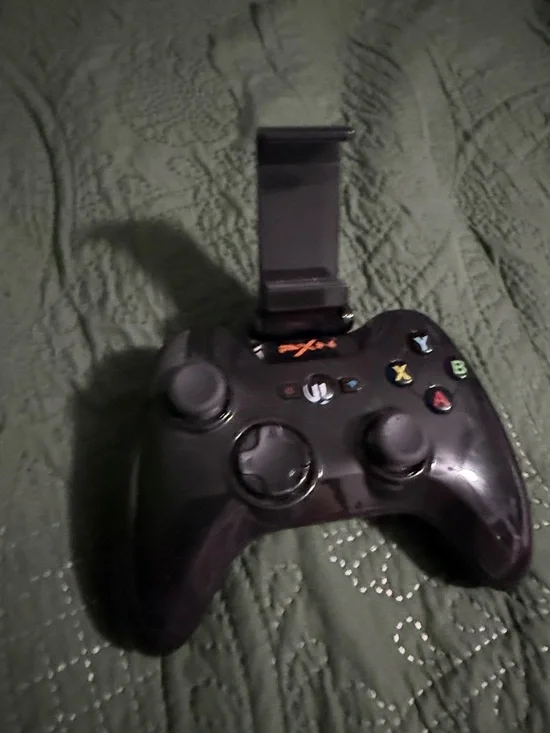 Wireless Game Controller with Phone Mount - Black