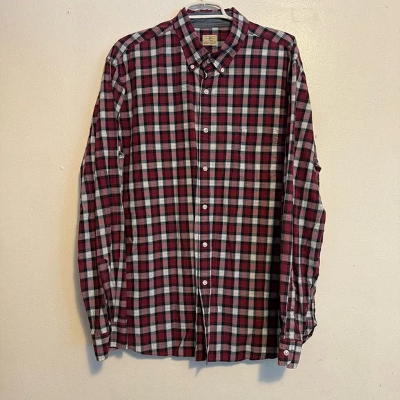 J. Crew Red and Black Plaid‎ Men's Shirt Size XL Plain Button Down LongSleeve