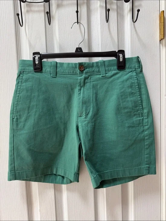 Men’s J. Crew Green Flat-Front Cotton Shorts 7” inseam