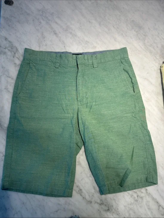 Men's Green JCrew Shorts Size 29