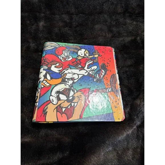 Vintage 1994 Stuart Hall Looney Tunes Curve Back 1 1/2