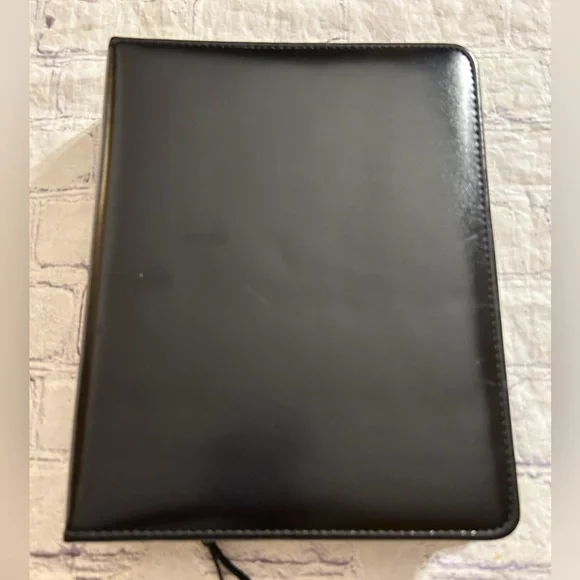 VINTAGE DAY PLUS PLANNER THE ULTIMATE ORGANIZER (1990) USA MADE BLACK & SILVER