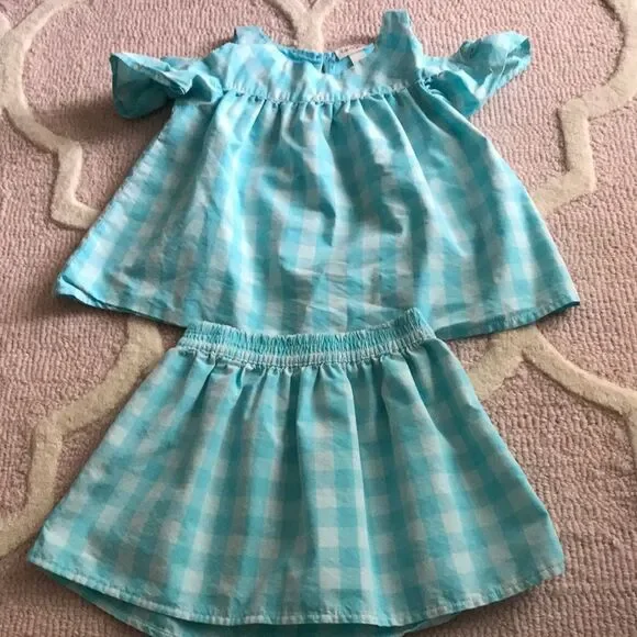Ruffle outfit