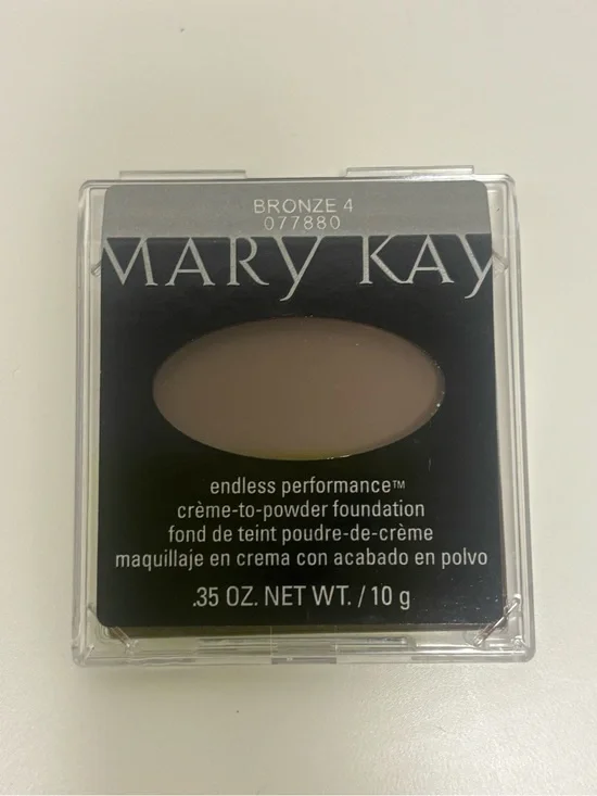 Mary Kay Endless Performance Crème-to-Powder Foundation — Bronze 4 (Tan)