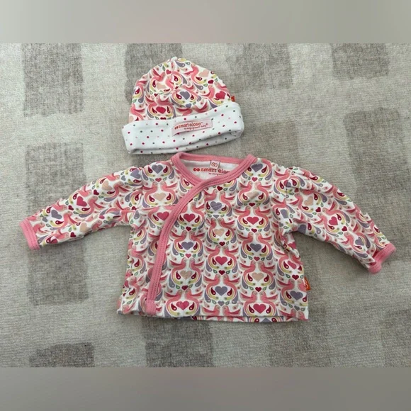 Magnificent Baby Magnetic Me Love Birds Kimono and Matching Hat (Size Newborn)