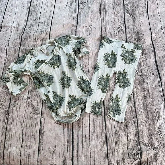 Kate Quinn Bamboo Collection Floral/Succulent Print 2 Piece Outfit Size 12-18