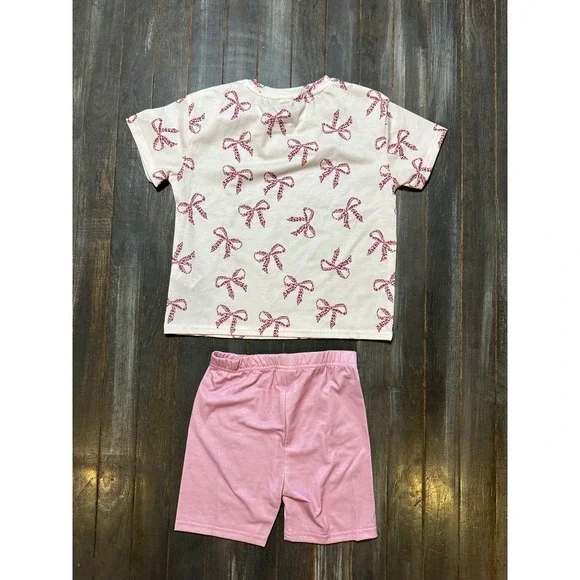 SHEIN Kids Leopard Bow Print Tee and Pink Biker Shorts 2-Piece Set Cream  Pink
