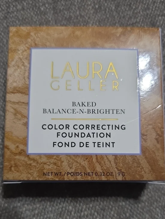 Laura Geller Color Correcting Foundation Compact — Medium