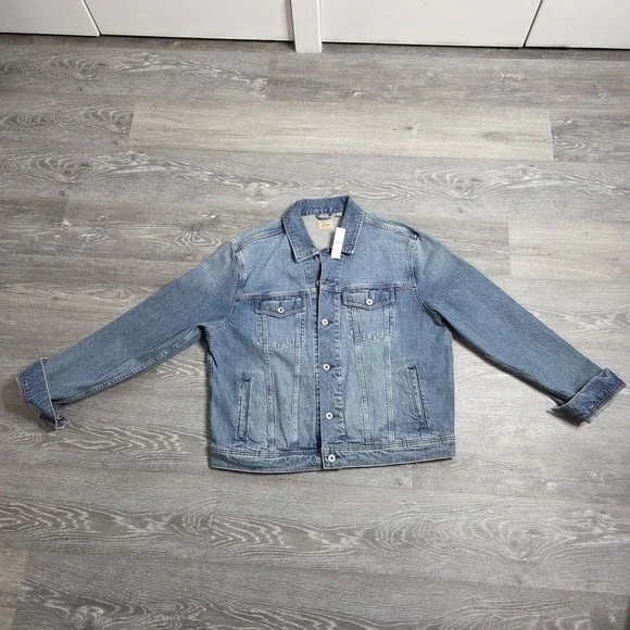 J.Crew NWT Men's Denim Trucker Jacket Light Wash XL