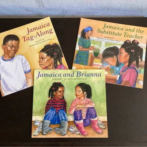 3 POC story books 👧🏾